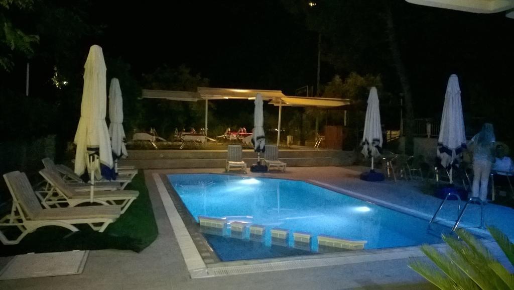 Adalia Hotel Antalia Esterno foto